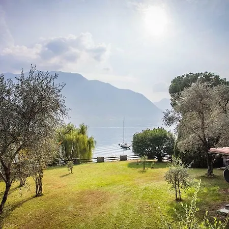 Ossuccio Private Pool On The Lake-by Italian Villa